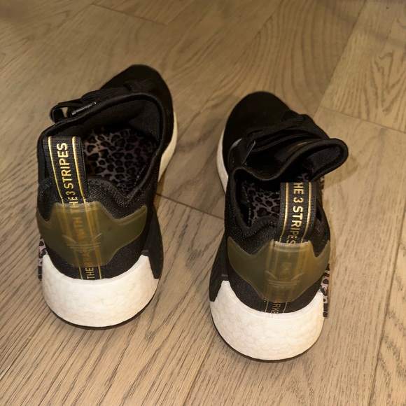 Adidas NMD R1 Sneakers in Black Leopard - Picture 14 of 16